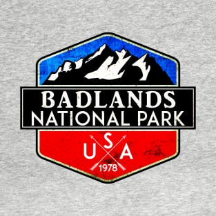 BADLANDS NATIONAL PARK SOUTH DAKOTA USA MOUNTAINS HIKING CAMPING HIKE CAMP HUNTING T-Shirt